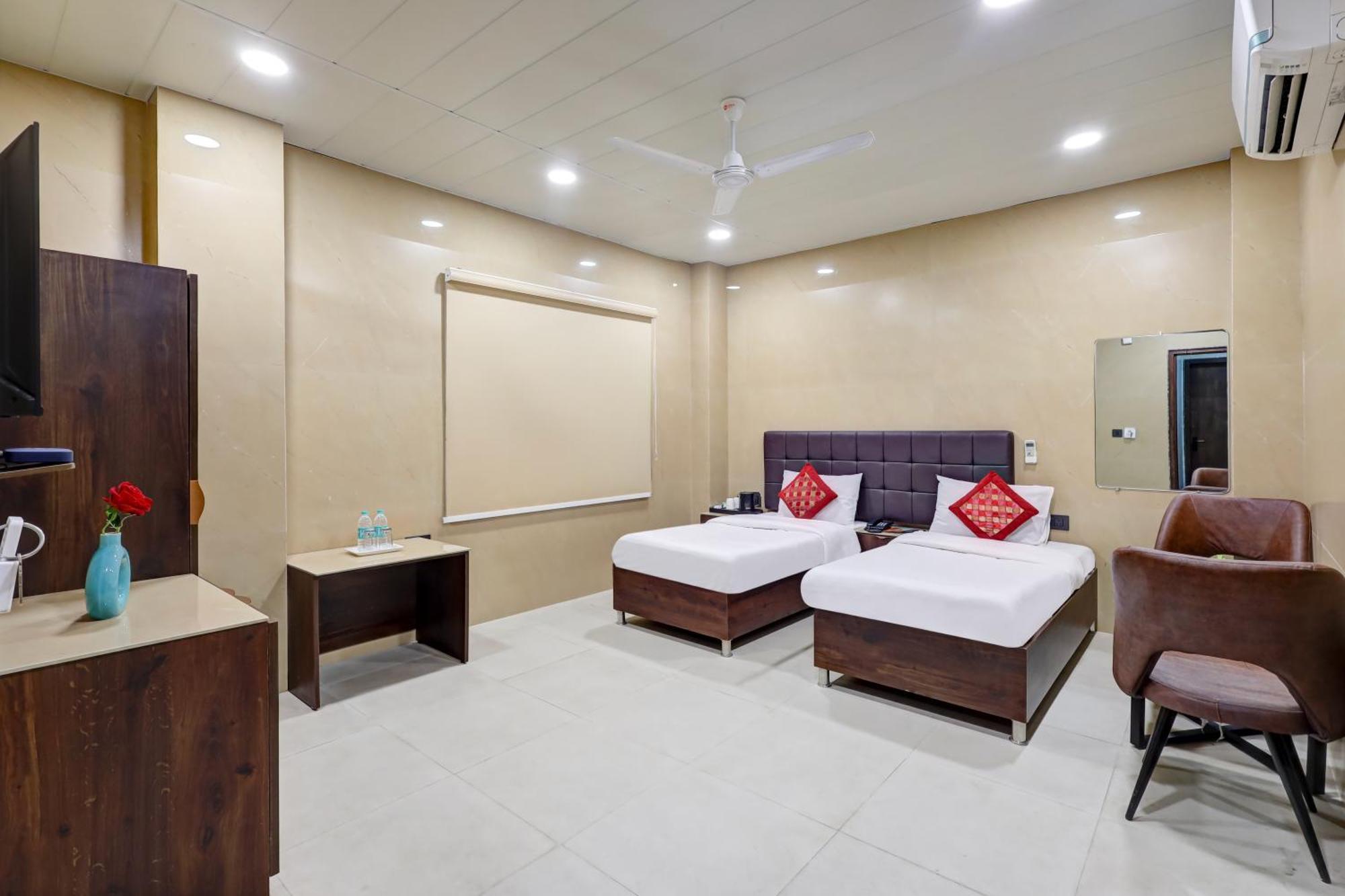 Hotel Singh Palace Delhi  Exterior foto